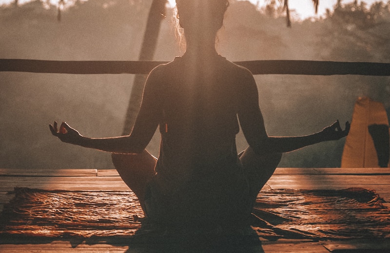 Körper Seele Geist Meditation